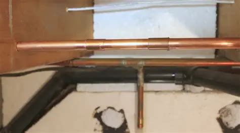 How to Seal around Copper Pipes 